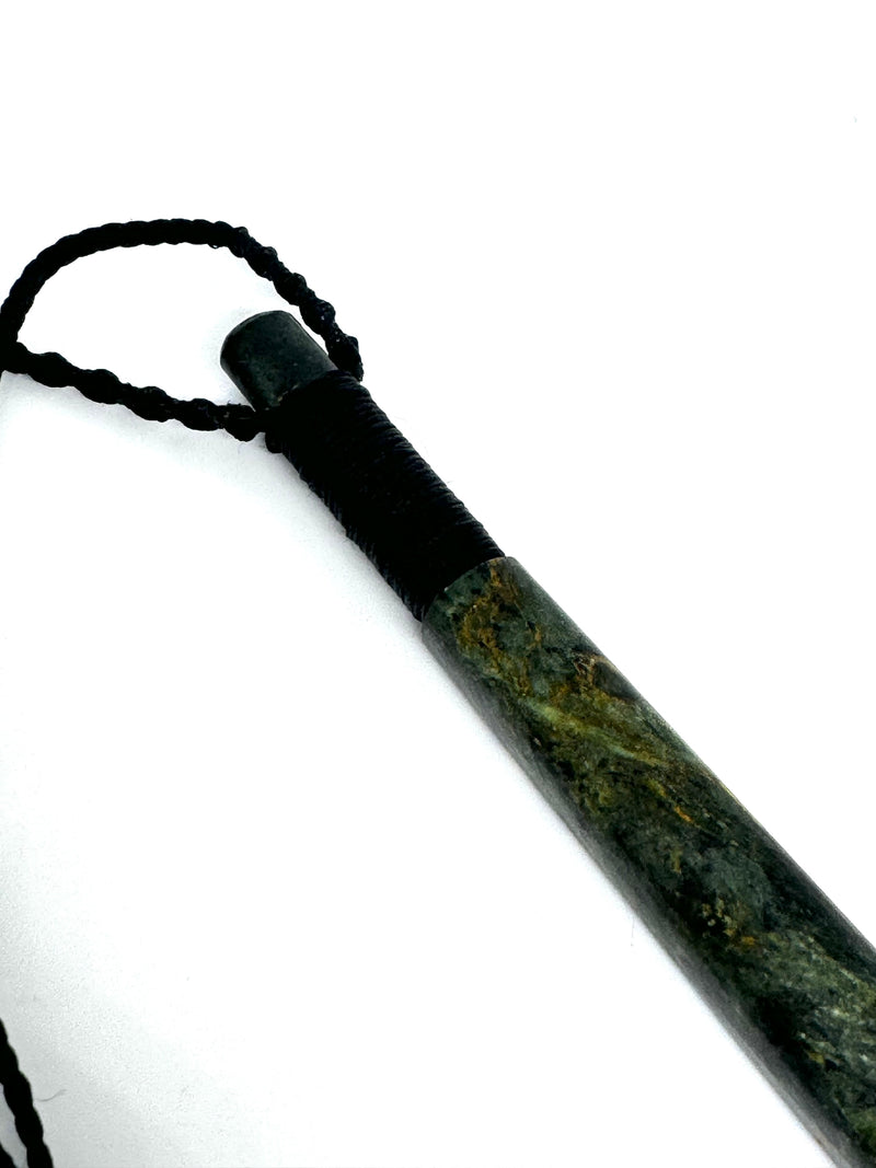 TOROA - Pounamu Toki Raukaraka #1