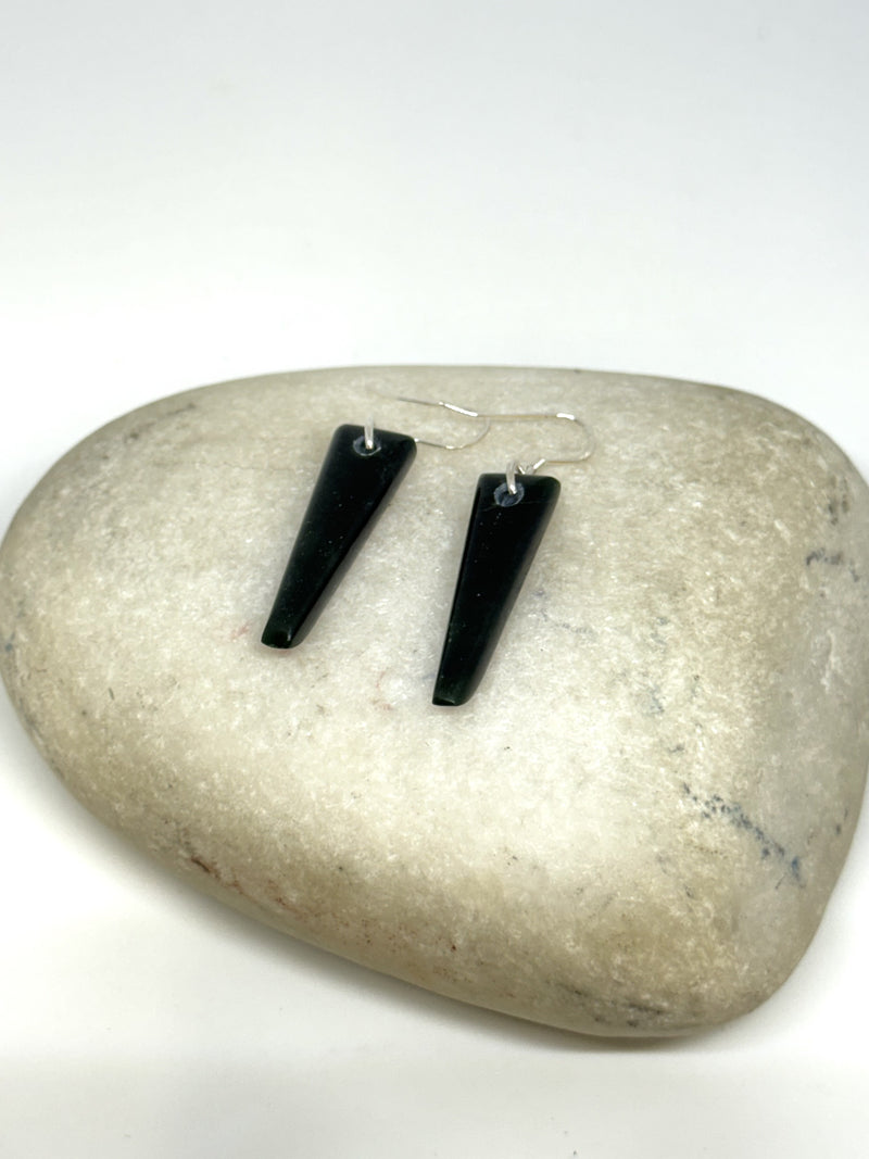 Sands Carving - Pounamu Earrings Tekau Mā Rua