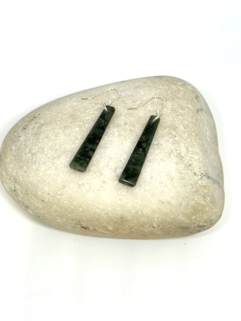 Sands Carving - Pounamu Earrings Rua Tekau Mā Waru