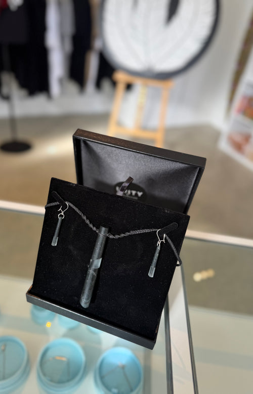 TOROA - Tangiwai Pakakohe Pounamu SET