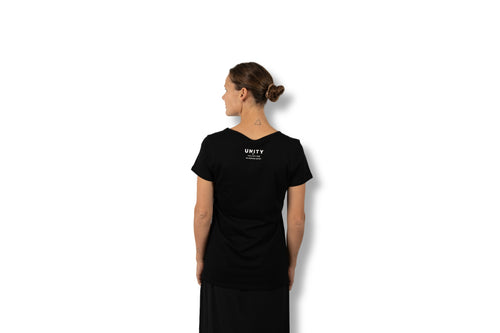 Ra Gossage - Waipunarangi V Neck T-shirt / Women's