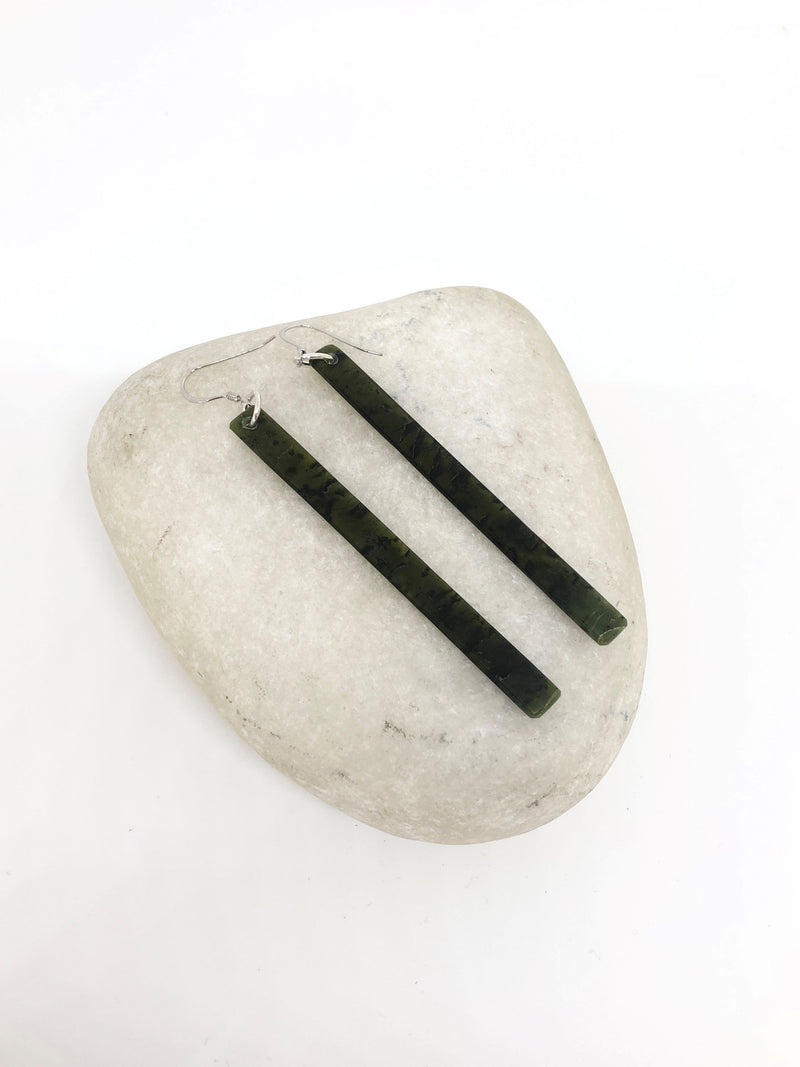 Sands Carving - Pounamu Earrings / Ono