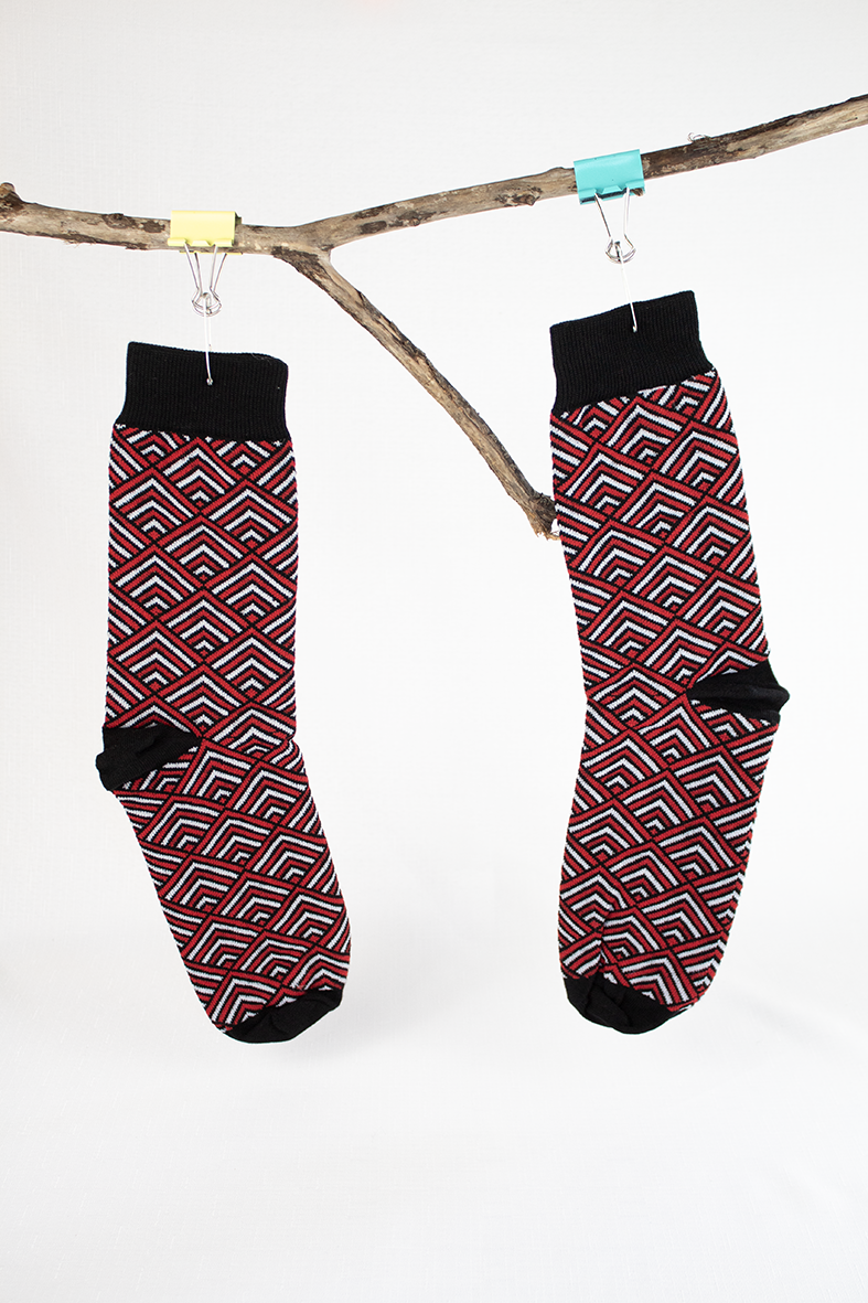 Natura Aura Socks - Kaokao / Red, B&W