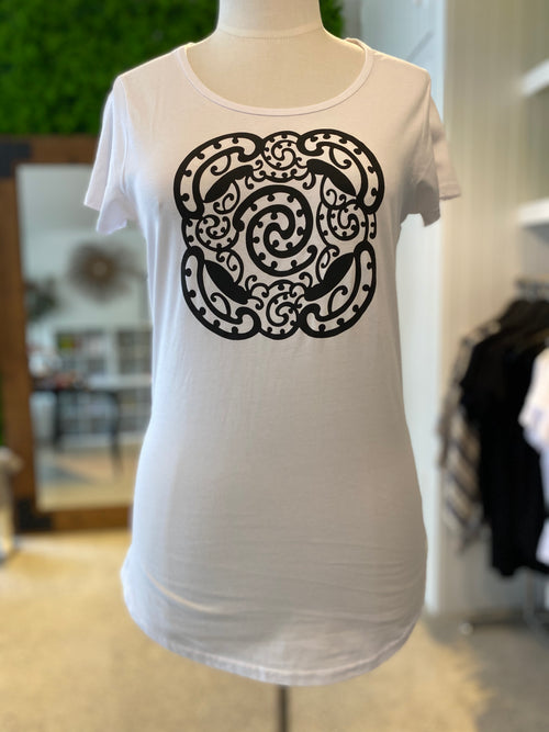 Ra Gossage - Māhutonga Round Neck T-shirt / Womens